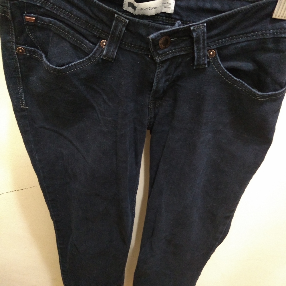Levi's Bold Curve Low Rise Skinny Jeans